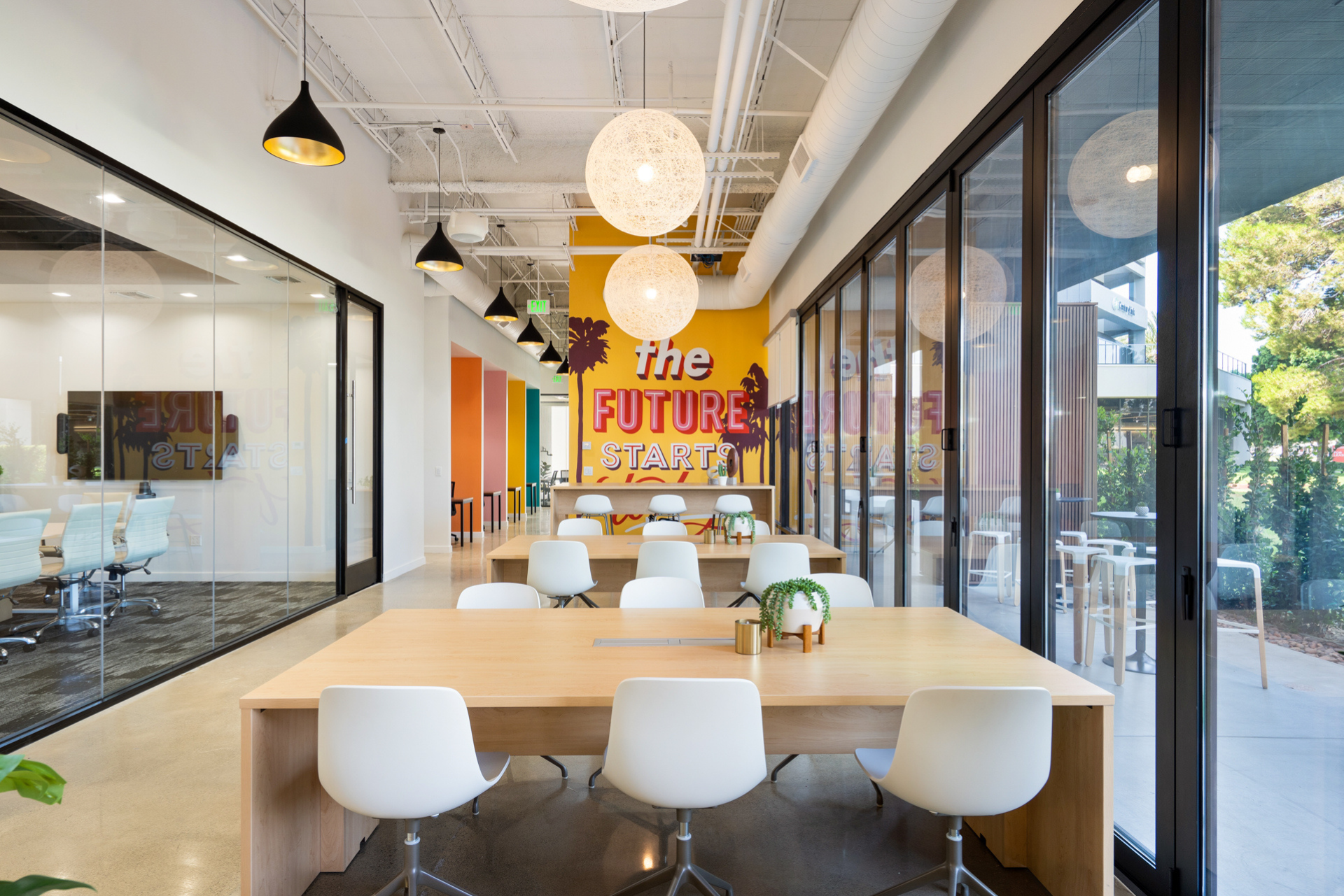 coworking space at Irvine California for businesses, freelancers and professionals